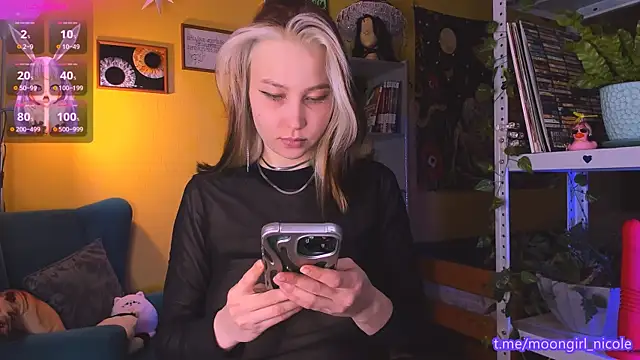 Nicole matt online show from November 2025 08:19:01 PM