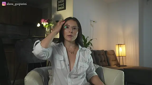 alana gasparini online show from November 2025 01:21:01 AM