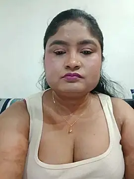 Snapshot of hornyriyanka chatting on May 2026 02:42:01 AM hornyriyanka online show from May 2026 02:42:01 AM