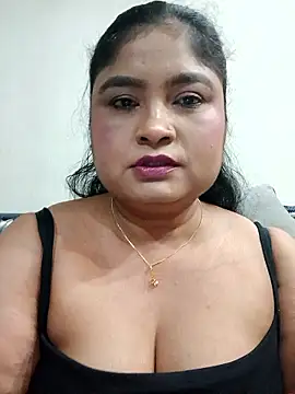 Snapshot of hornyriyanka chatting on May 2026 02:43:02 AM hornyriyanka online show from May 2026 02:43:02 AM