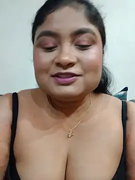 Snapshot of hornyriyanka chatting on May 2026 02:43:01 AM hornyriyanka online show from May 2026 02:43:01 AM