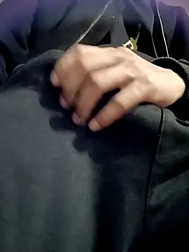 Snapshot of zebba12 chatting on February 2026 03:01:01 PM zebba12 online show from February 2026 03:01:01 PM