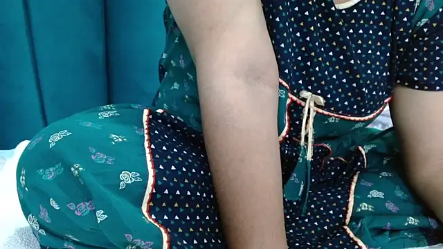 LivDiya online show from April 2026 10:52:01 AM
