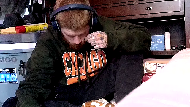 Snapshot of Magnetic127 chatting on November 2025 05:28:02 PM Magnetic127 online show from November 2025 05:28:02 PM