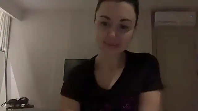 Snapshot of Gilin1 chatting on December 2025 08:56:02 PM Gilin1 online show from December 2025 08:56:02 PM