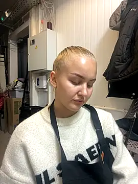 Snapshot of CandyVice chatting on September 2025 04:34:01 PM CandyVice online show from September 2025 04:34:01 PM