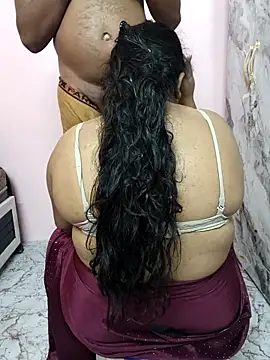 Snapshot of dhanshri143 chatting on June 2026 03:23:02 PM dhanshri143 online show from June 2026 03:23:02 PM