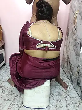 dhanshri143 online show from May 2026 05:10:01 PM