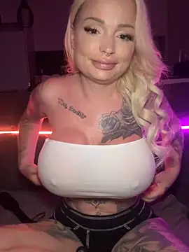 shortybig official online show from May 2026 04:05:02 AM