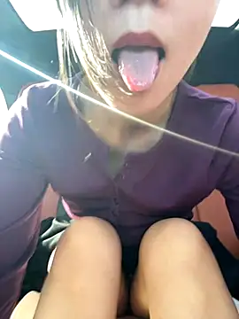 xinmeng-000 online show from November 2025 03:07:01 AM