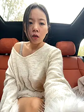 xinmeng-000 online show from November 2025 04:44:01 AM