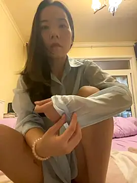 xinmeng-000 online show from September 2025 12:17:01 AM