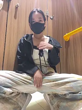 Snapshot of xinmeng-000 chatting on May 2026 07:23:01 AM xinmeng-000 online show from May 2026 07:23:01 AM