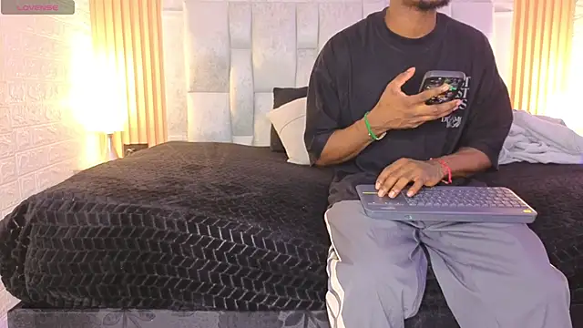 pipedark  online show from November 2025 03:10:02 AM