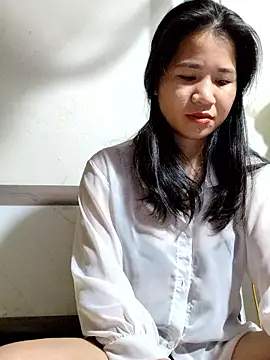 Maria2299 online show from December 2025 07:47:02 PM