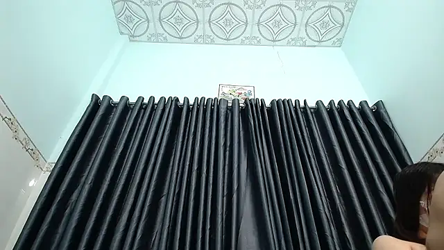 Grass 99 online show from November 2025 04:38:01 AM