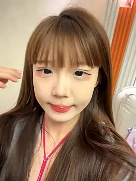 D-033 online show from November 2025 01:26:01 PM