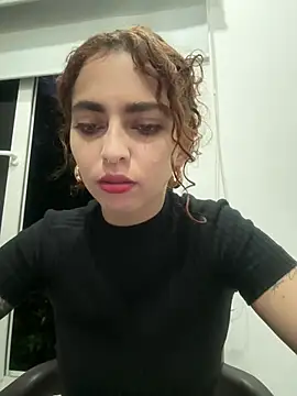 imhelena online show from January 2026 11:30:01 PM