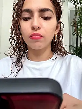 imhelena online show from January 2026 09:21:02 PM