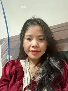 Snapshot of Bella_7777 chatting on October 2025 03:43:02 PM Bella 7777 online show from October 2025 03:43:02 PM