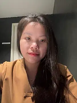 Snapshot of Bella_7777 chatting on May 2026 12:48:02 PM Bella 7777 online show from May 2026 12:48:02 PM
