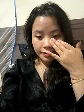 Snapshot of Bella_7777 chatting on October 2025 02:29:02 PM Bella 7777 online show from October 2025 02:29:02 PM