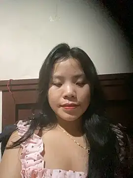 Snapshot of Bella_7777 chatting on September 2025 02:45:02 PM Bella 7777 online show from September 2025 02:45:02 PM