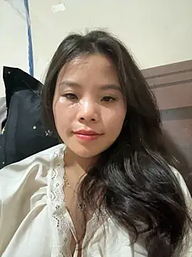 Snapshot of Bella_7777 chatting on October 2025 06:16:01 PM Bella 7777 online show from October 2025 06:16:01 PM