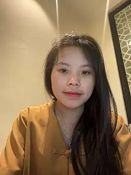 Snapshot of Bella_7777 chatting on May 2026 01:33:02 PM Bella 7777 online show from May 2026 01:33:02 PM