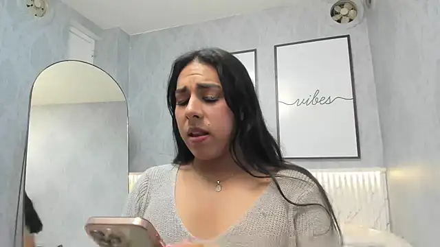 Snapshot of Ximenahott_ chatting on November 2025 10:05:02 AM Ximenahott online show from November 2025 10:05:02 AM