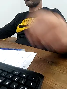 Snapshot of Yaman_33 chatting on November 2025 12:05:01 PM Yaman 33 online show from November 2025 12:05:01 PM