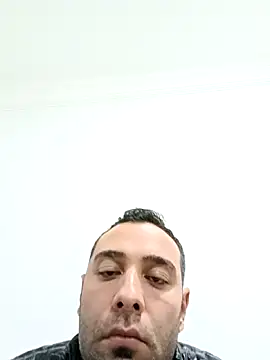 Snapshot of Yaman_33 chatting on May 2026 10:25:01 AM Yaman 33 online show from May 2026 10:25:01 AM
