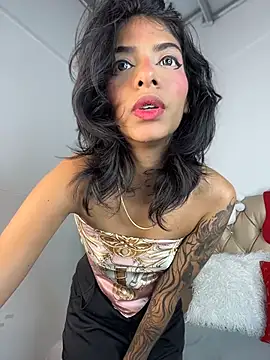 TweetiePieXXX online show from December 2025 10:45:01 PM