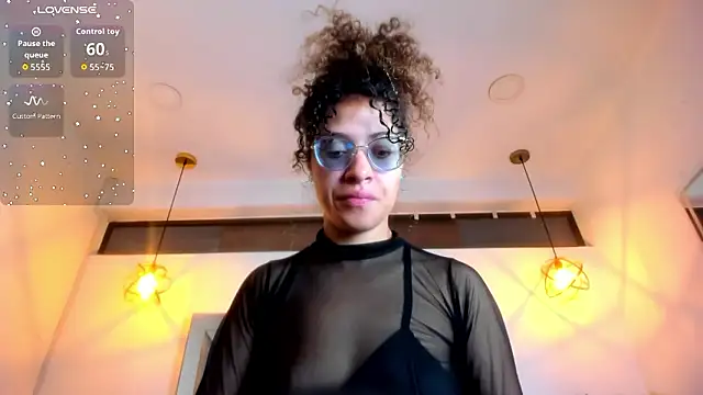 Hanna Cornee  online show from February 2026 01:24:02 PM