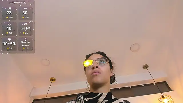 Hanna Cornee  online show from January 2026 01:59:01 PM