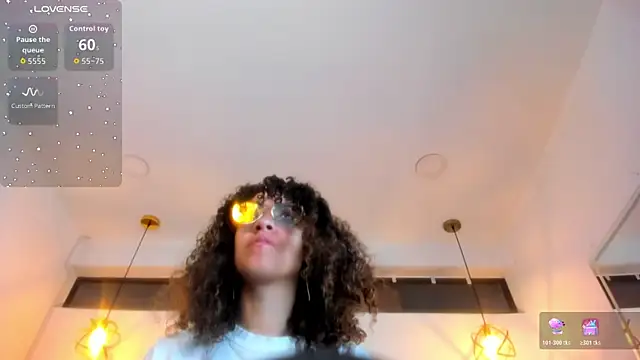 Hanna Cornee  online show from March 2026 12:23:01 PM