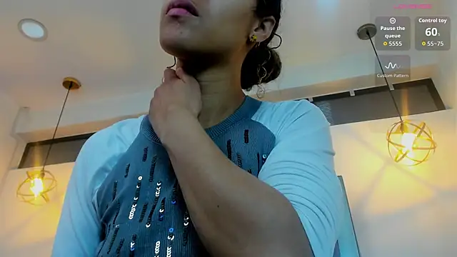Snapshot of Hanna_Cornee_ chatting on September 2025 01:28:02 PM Hanna Cornee online show from September 2025 01:28:02 PM