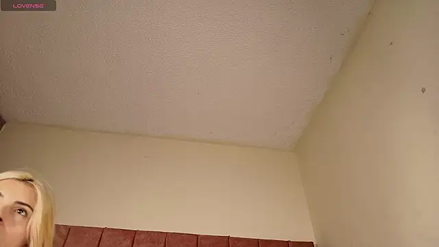 Barbiie 98 online show from December 2025 11:32:02 PM