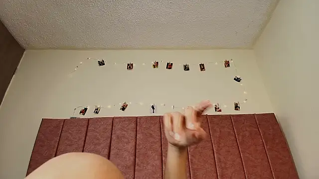 Barbiie 98 online show from January 2026 12:20:01 PM