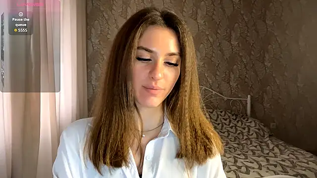 miainheat online show from December 2025 09:08:01 AM