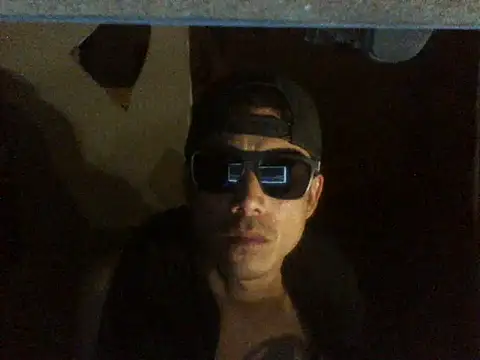 Lunaty00 online show from April 2026 07:42:02 AM