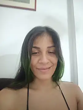 Snapshot of Chloe_paytone chatting on July 2026 06:14:01 AM Chloe paytone online show from July 2026 06:14:01 AM