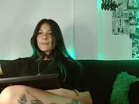 Snapshot of Chloe_paytone chatting on October 2025 01:18:01 AM Chloe paytone online show from October 2025 01:18:01 AM