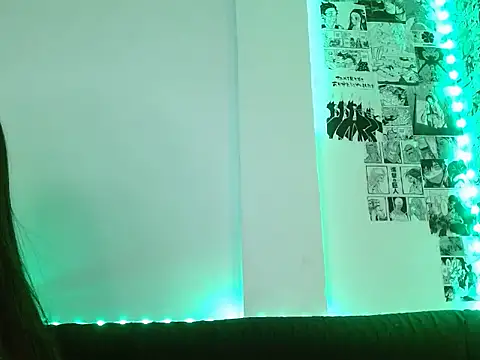 Snapshot of Chloe_paytone chatting on November 2025 06:46:02 PM Chloe paytone online show from November 2025 06:46:02 PM