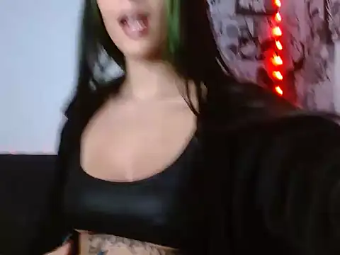 Chloe paytone online show from April 2026 09:49:01 PM