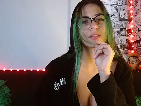 Snapshot of Chloe_paytone chatting on January 2026 07:53:02 PM Chloe paytone online show from January 2026 07:53:02 PM