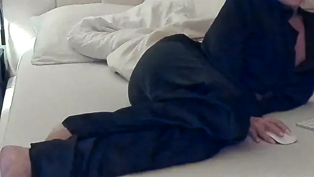 Snapshot of simonacavali chatting on February 2026 11:49:02 PM simonacavali online show from February 2026 11:49:02 PM