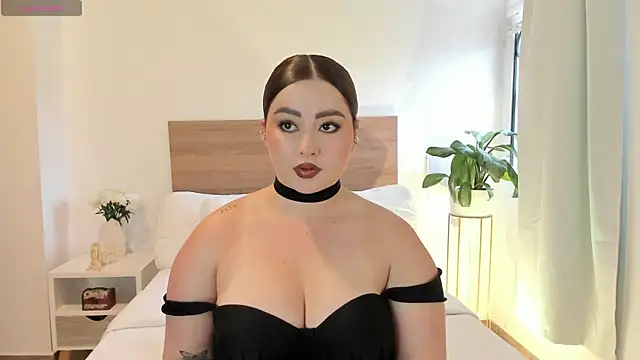 Lea Joness online show from July 2026 08:50:02 PM