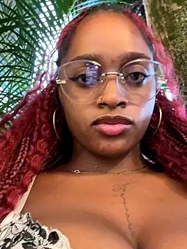 Snapshot of darle_volant chatting on November 2025 10:10:02 PM darle volant online show from November 2025 10:10:02 PM