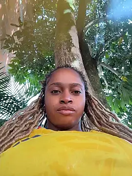 Snapshot of darle_volant chatting on July 2026 01:36:02 PM darle volant online show from July 2026 01:36:02 PM